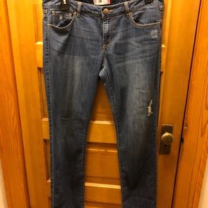 CAbi Slim Boyfriend Jeans